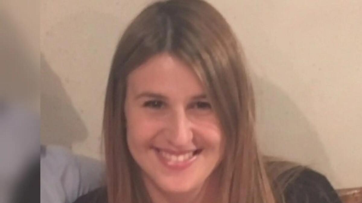 Uccisa da un tumore a 33 anni, addio ad Azzurra Carnelos: lascia un bimbo di 8 mesi - 