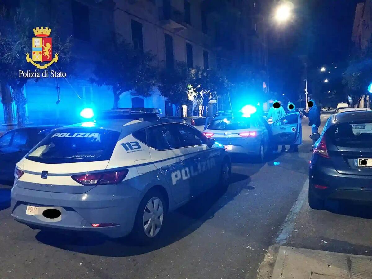 Minaccia un 30enne con un coltello per rapinarlo, poi scatta la rissa: arrestato un nigeriano - 