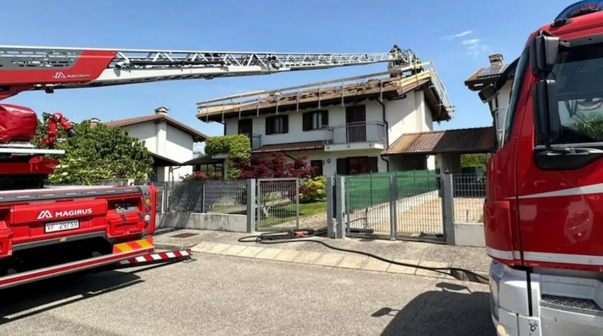 Mortegliano. Lavori sul tetto della casa, scoppia l'incendio: operai allertano i soccorsi -