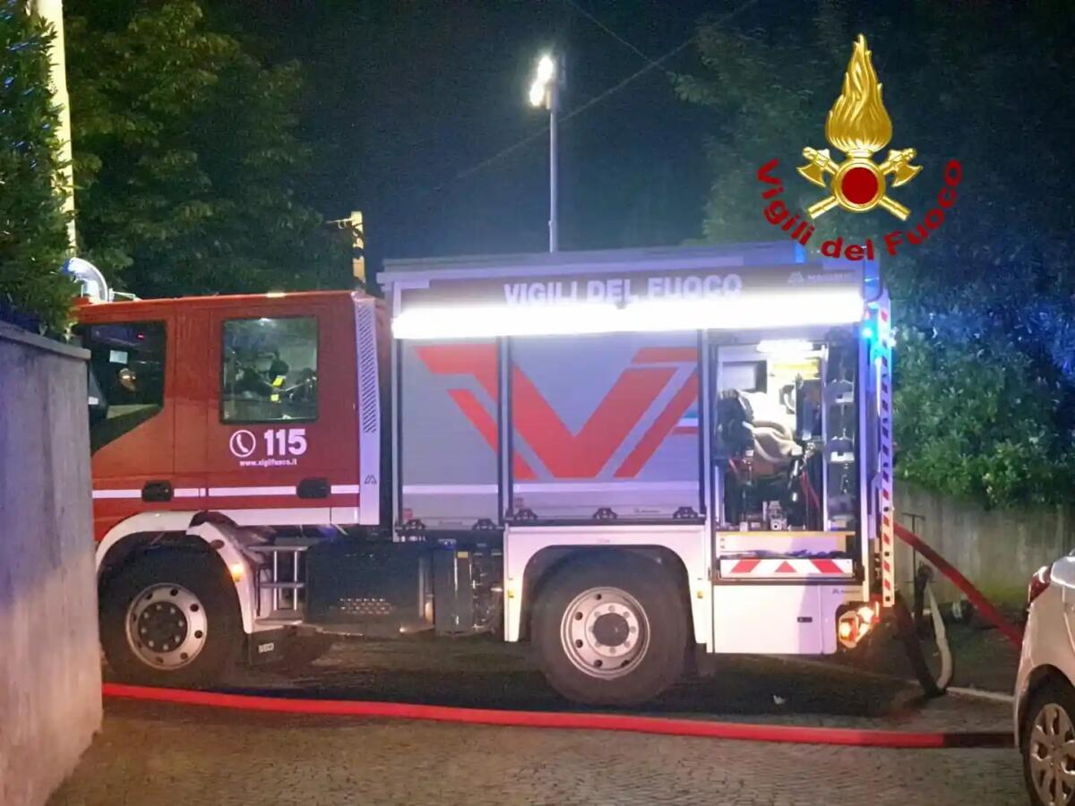 Trieste. Appartamento a fuoco, evacuato l'intero condominio: un intossicato - 