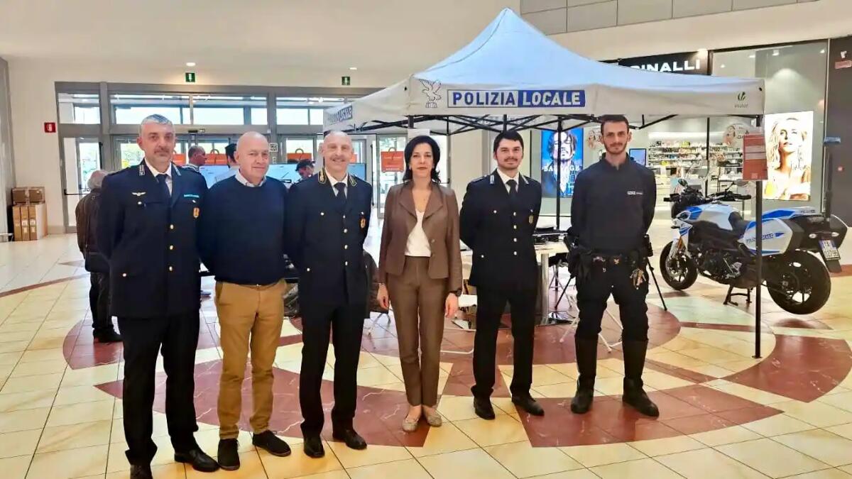 Sensibilizzazione alla guida sicura: iniziativa di successo al centro commerciale GranFiume - 