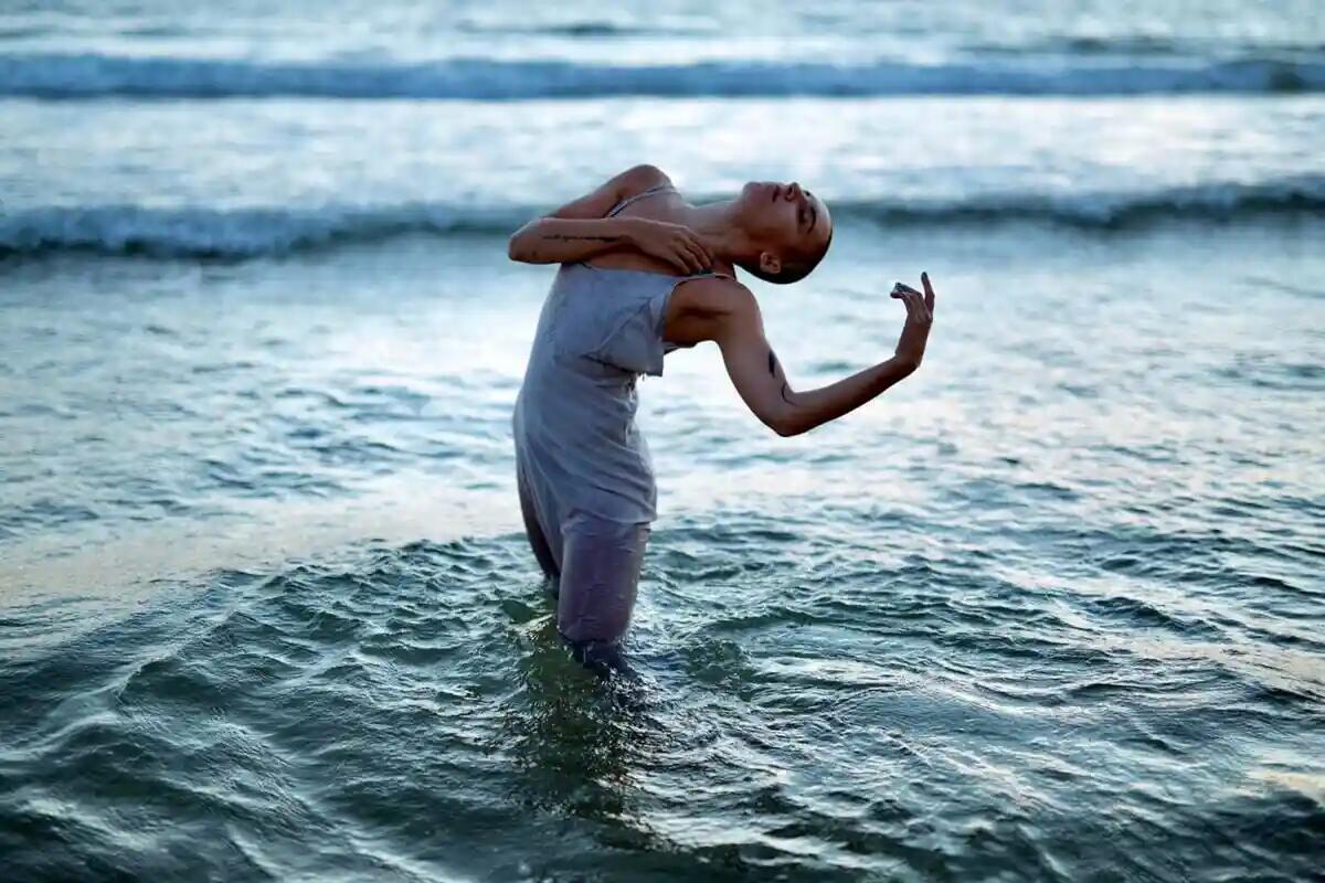 Vettori 2024: "Equilibri instabili" e l'arte di riflettere il presente - 