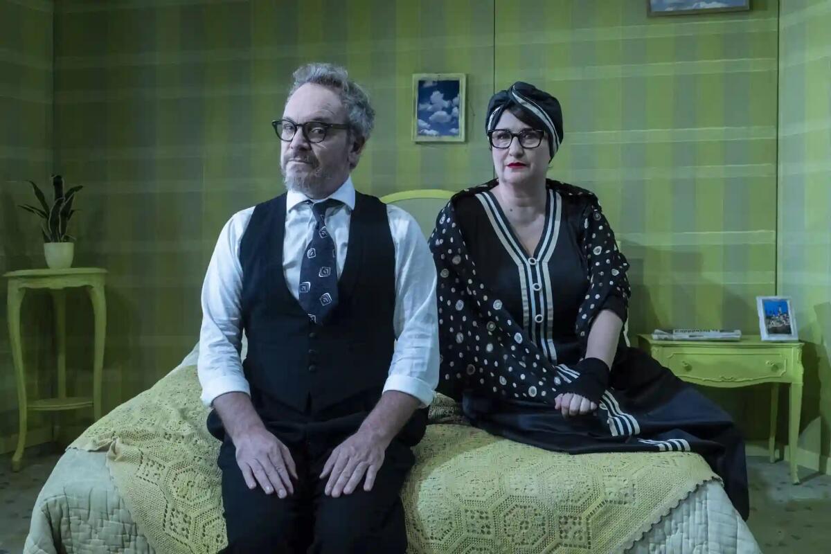 Delirio a Due: Corrado Nuzzo e Maria Di Biase portano Ionesco a Codroipo - 