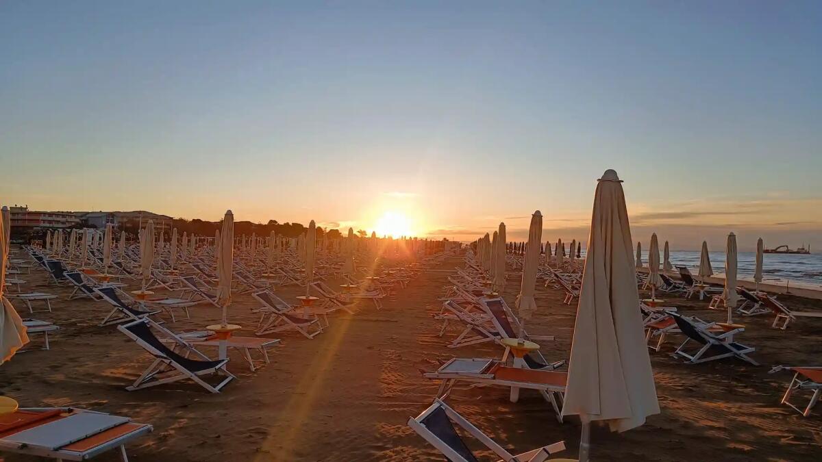 L'alba da questa località balneare del Veneto è mozzafiato: che meraviglia -