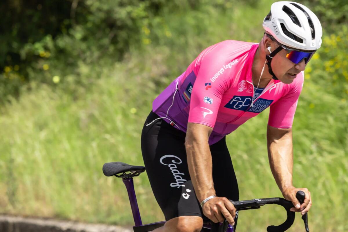 “Da Santo a Santo”, torna la maratona ciclistica che percorre l'Italia -