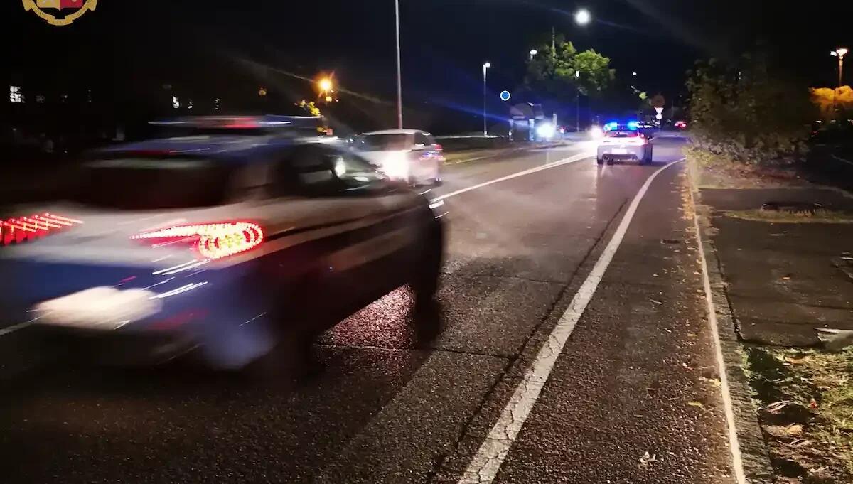 Inseguimento da film con schianto e un'auto nel dirupo: arrestati due passeur - 