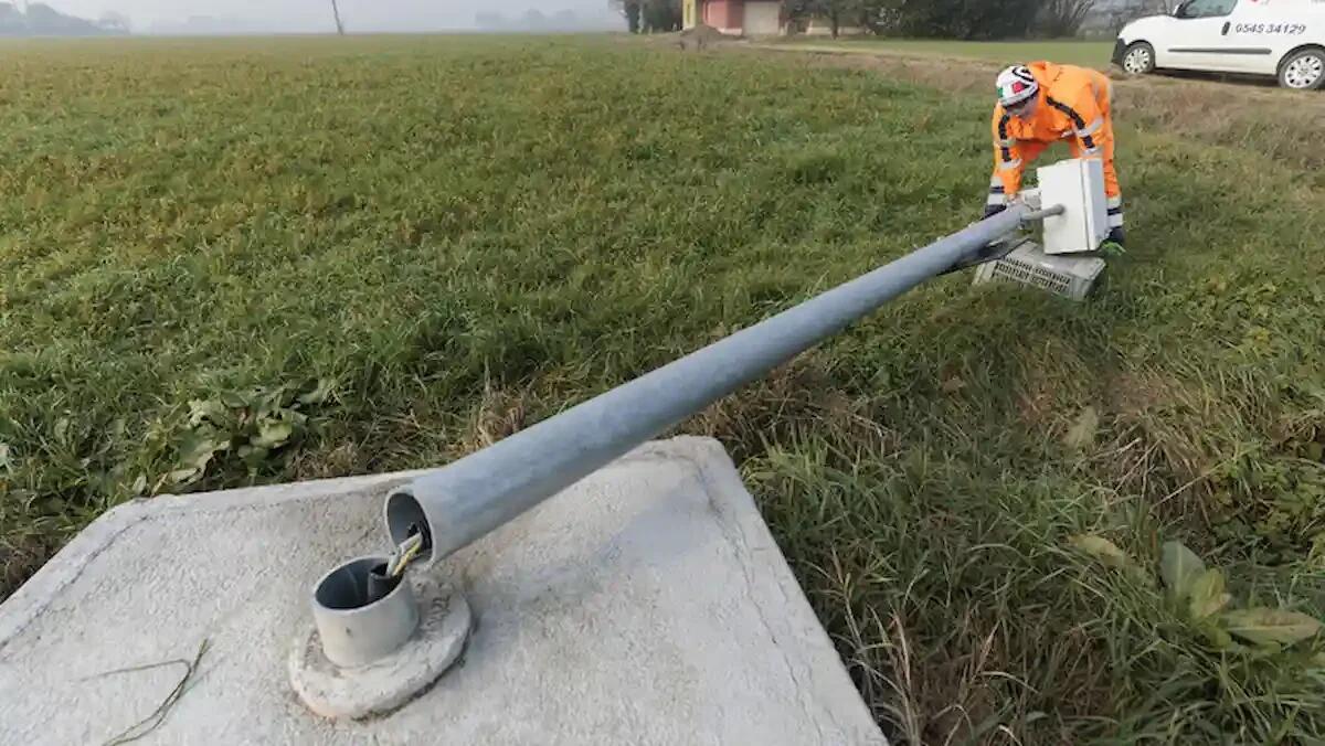 «Abbiamo identificato Fleximan». Chi è l'uomo che segava i velox del Veneto - 