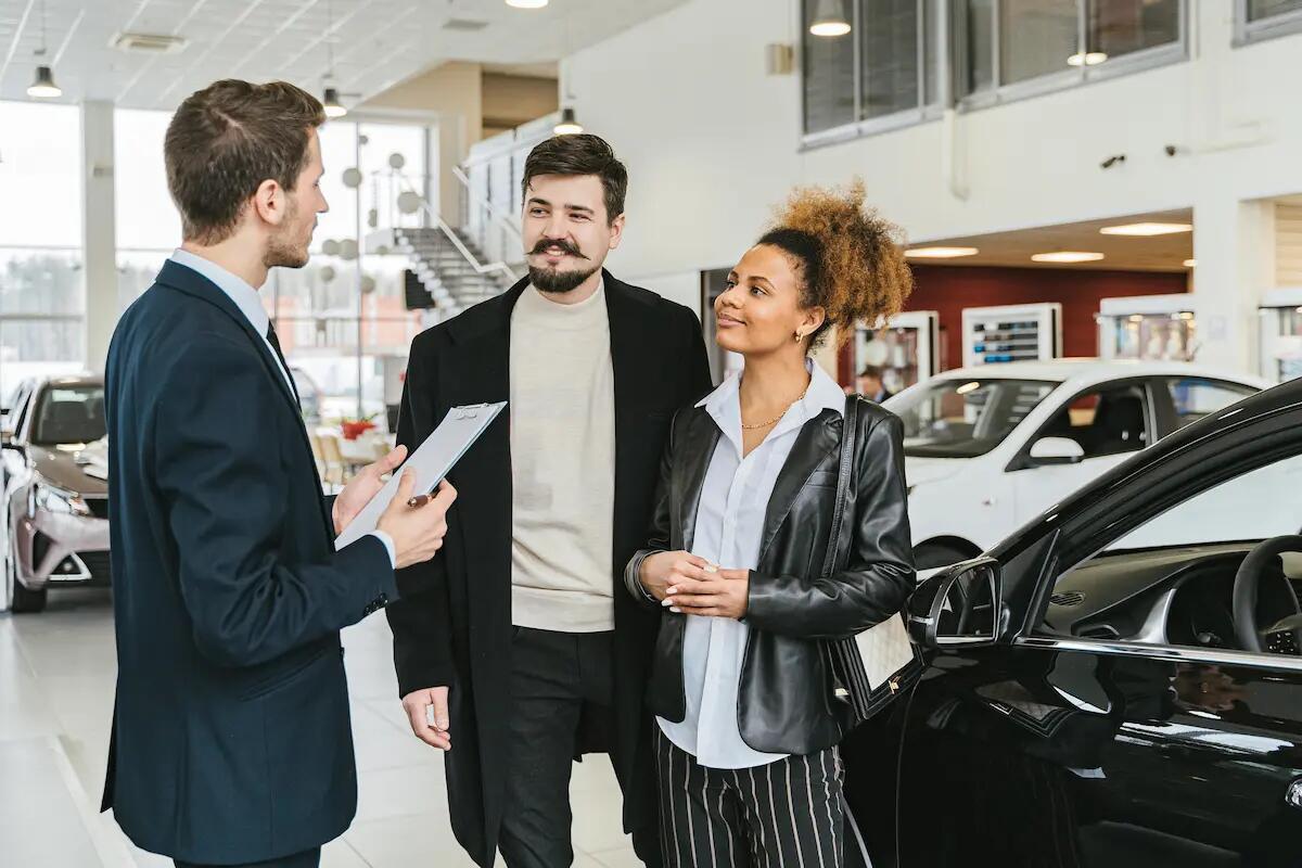 Mercato auto, il 2023 si chiude con un +19%: Nord Est prima area -