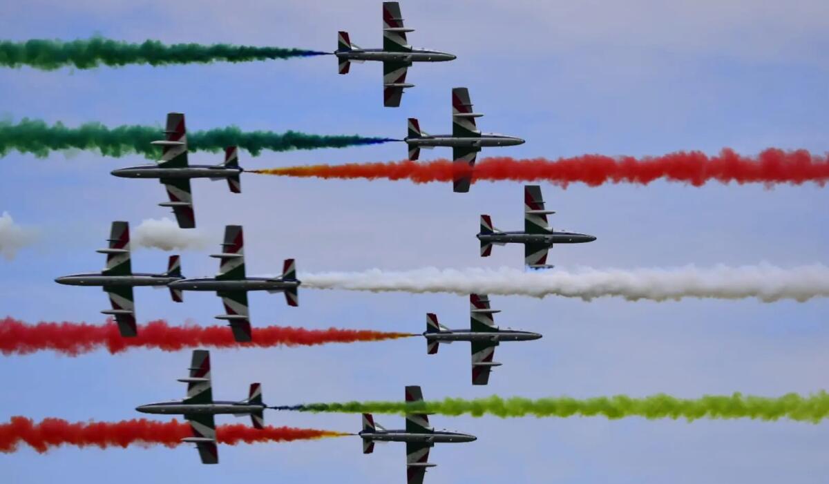Emozioni tricolori con le Frecce sul cielo di Rivolto: foto e video - 
