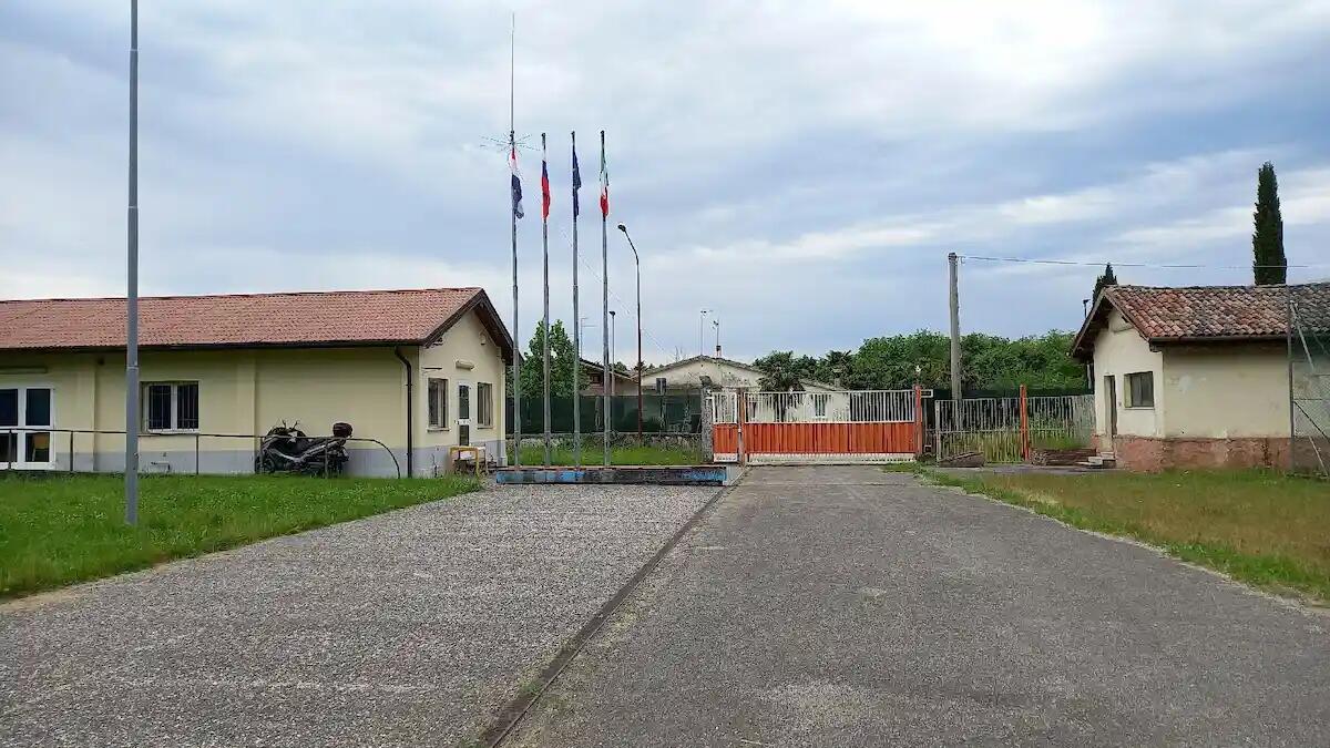 Luogo di memoria e dolori, raduno nell'ex Caserma Luigi Sbaiz di Visco a 28 anni dalla sua chiusura - 