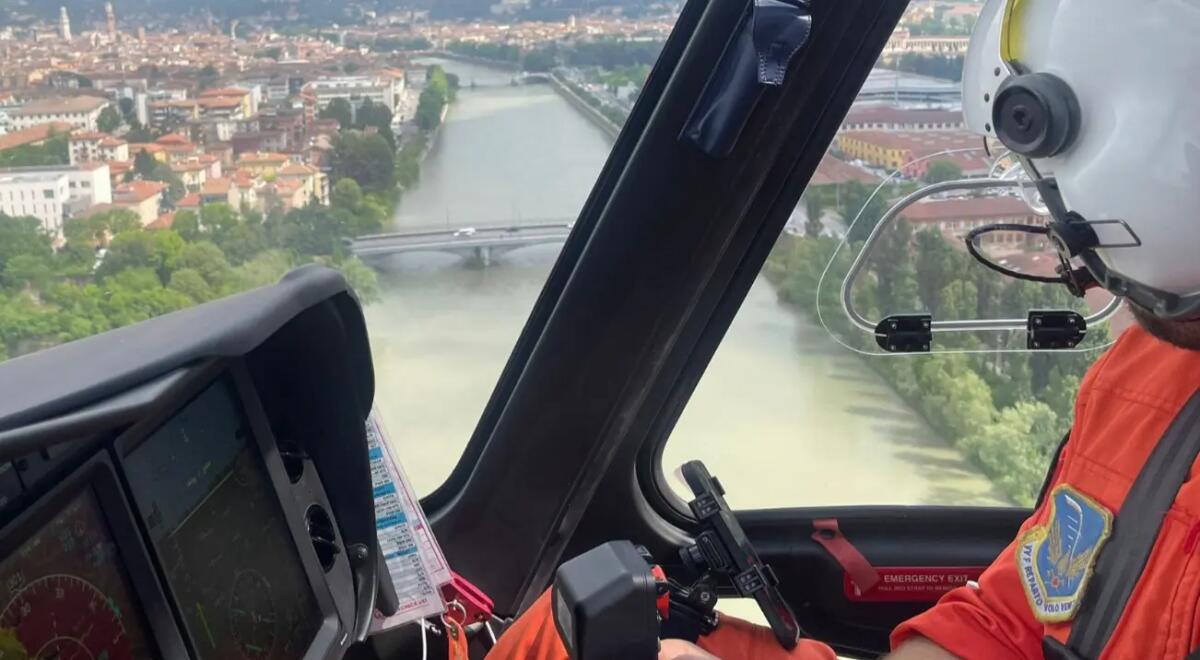 Si getta nel fiume per sfuggire alla polizia dopo la spaccata al Bar: scomparso - 