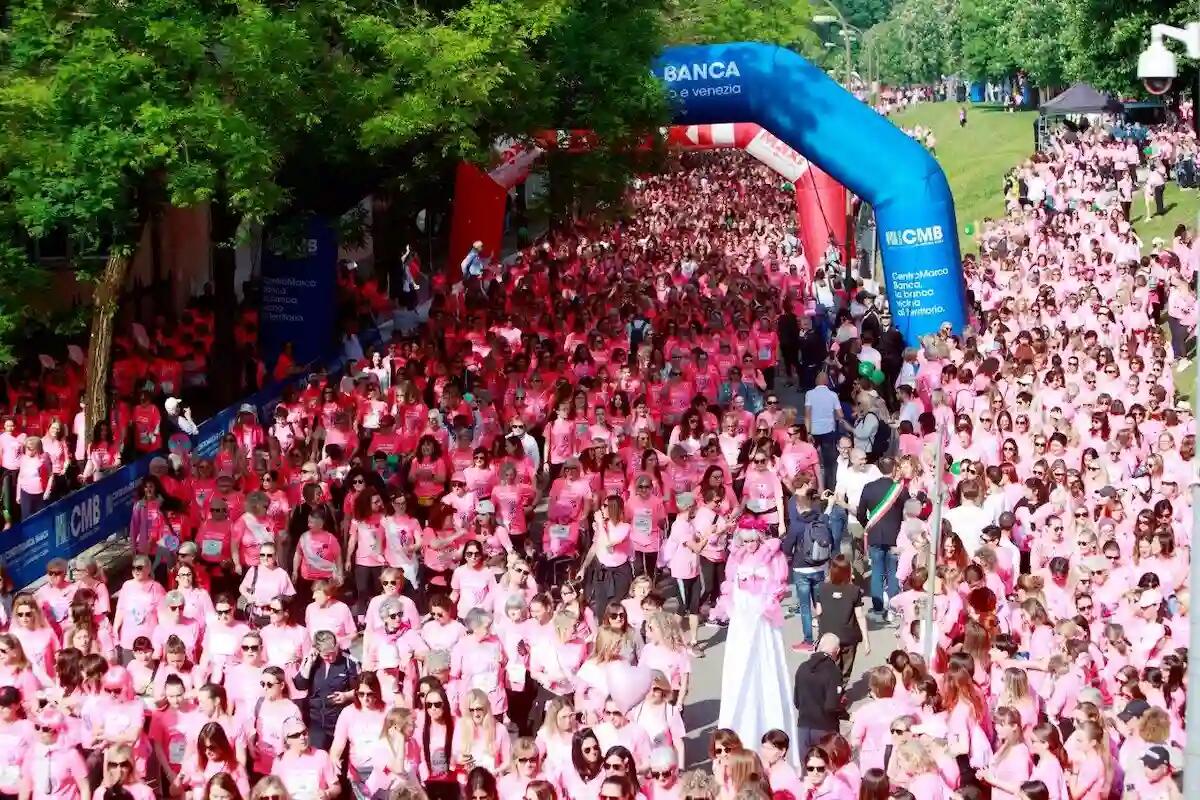 Treviso è donna: in 10.579 per la grande Corsa Rosa. Foto -