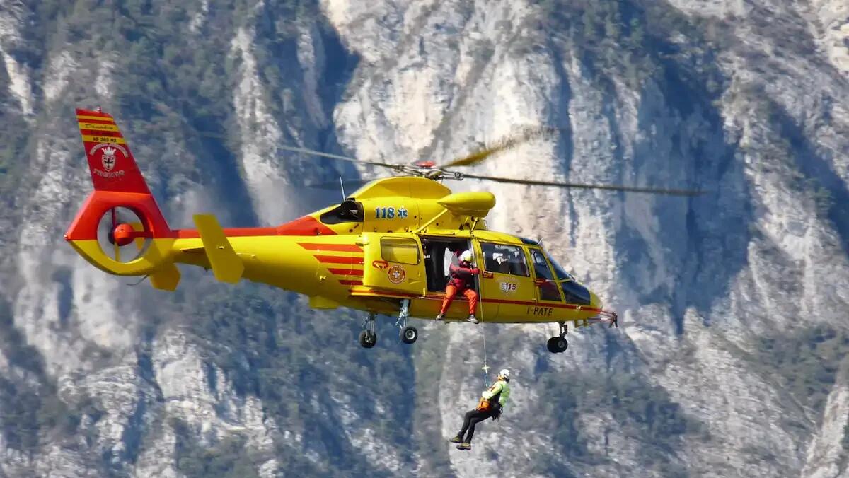 Due giovani veneti precipitano sulla Presanella a 3000 metri: 36enne morto sul colpo - 