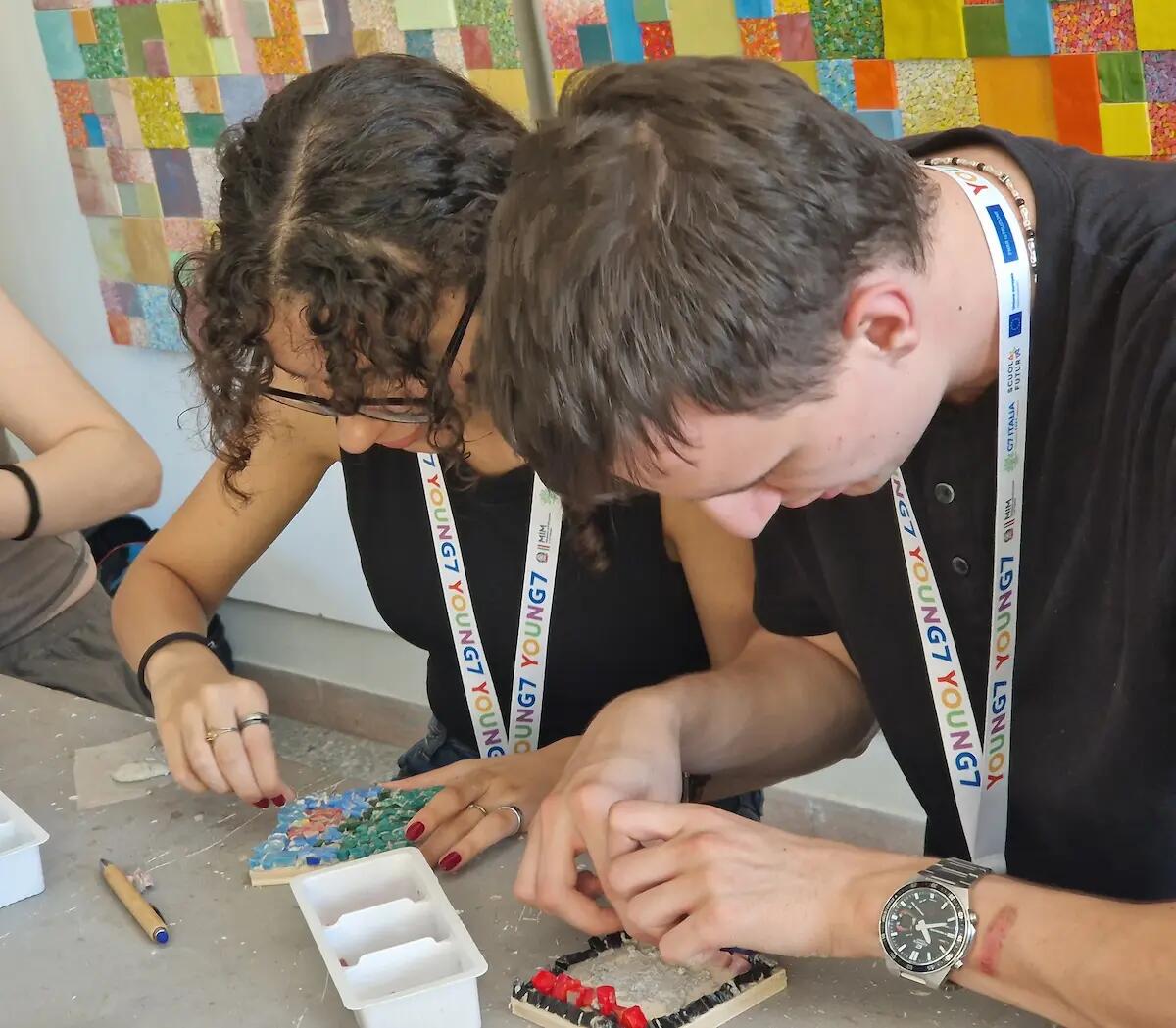 YounG7 Arte: alla Scuola Mosaicisti del Friuli per conoscere il mosaico - 