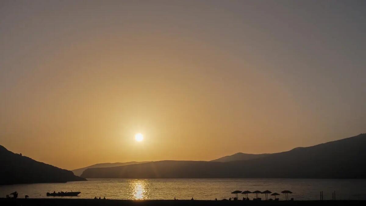 Ombrellone a braccio: la soluzione perfetta per il tuo giardino - 