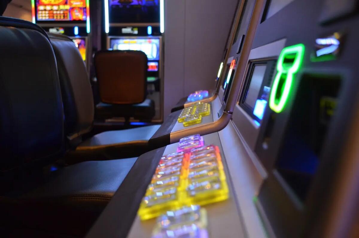 Come scegliere le slot machine nei casinò online - 