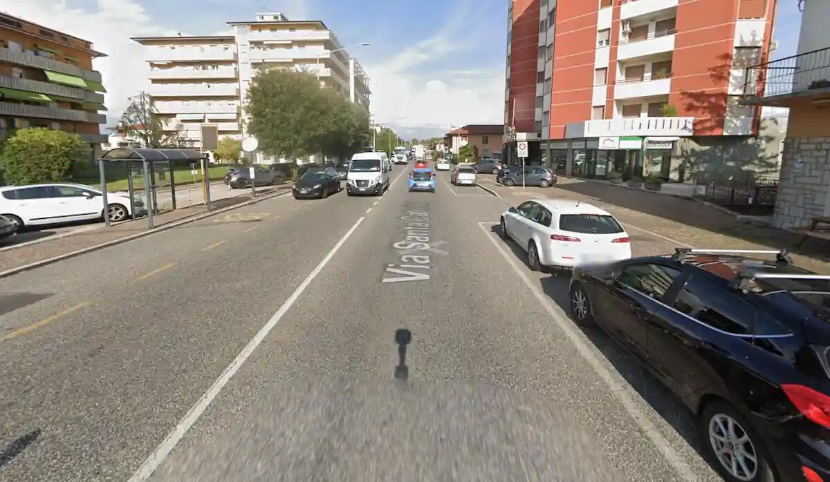 Pasian di Prato. Uomo investito da un camion in via Santa Caterina: ferito - 