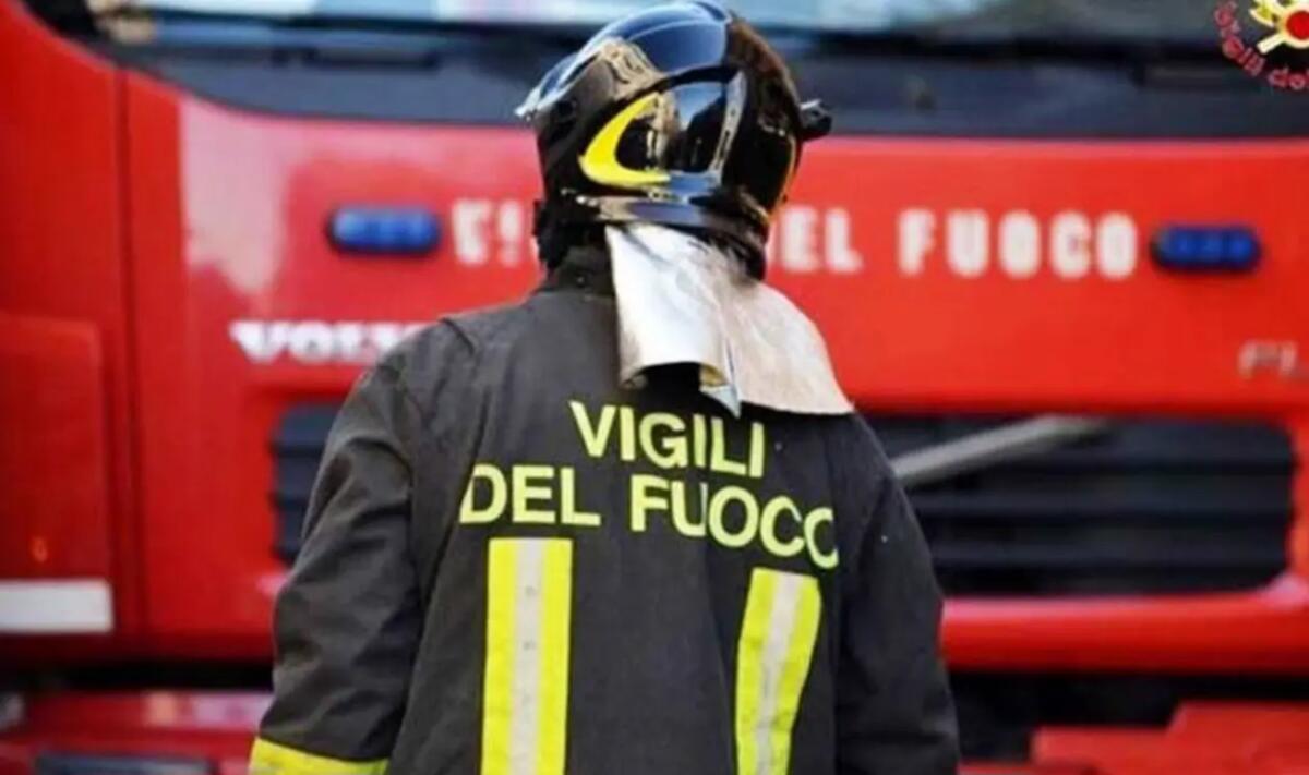 Vigile del fuoco aggredito durante il lavoro, Conapo: "grave episodio" - 