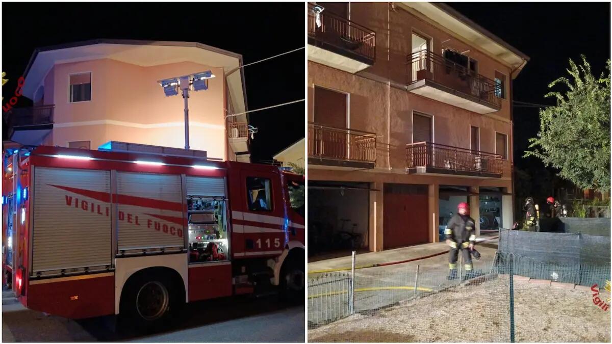 Incendio in un condominio, coppia evacuata con l'autoscala dei pompieri - 