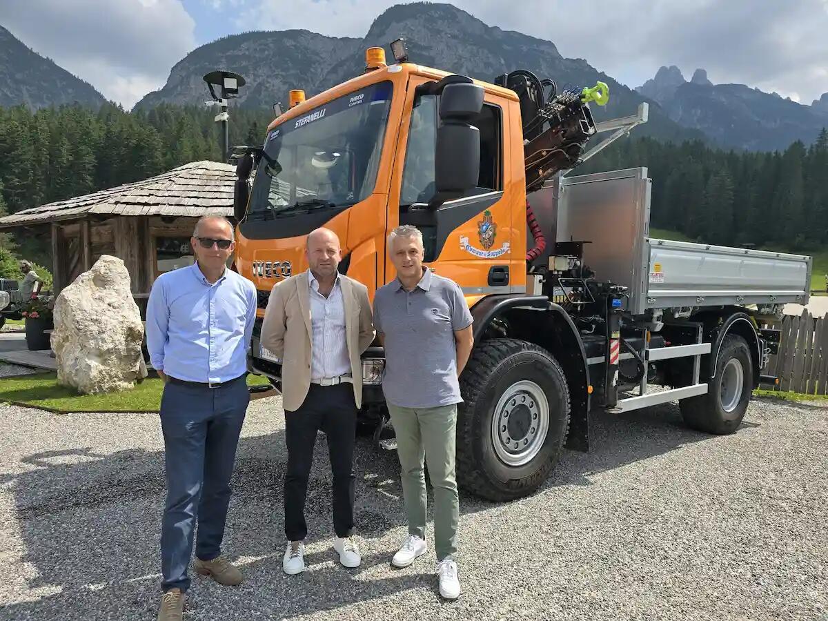 Consegnato a Sappada il nuovo camion comunale - 
