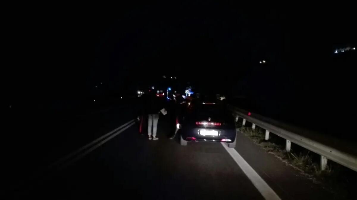 Spresiano, 18enne trovato morto lungo la strada Pontebbana: sospetto investimento pirata - 