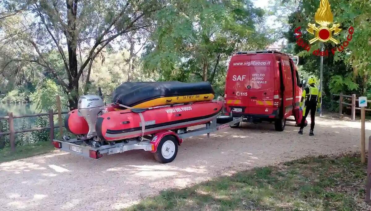 Pordenone. Uomo esanime nelle acque del laghetto: recuperato e rianimato sul posto - 