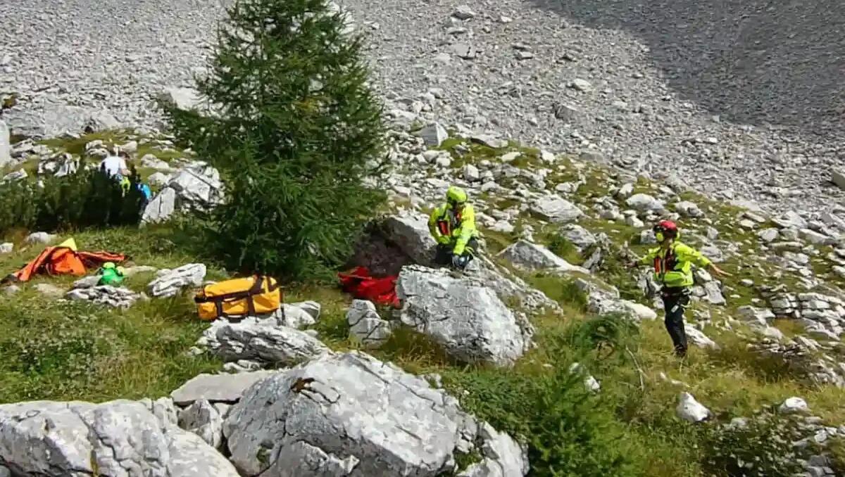 Perde il controllo della vela e precipita col parapendio: ferito gravemente un 36enne - 
