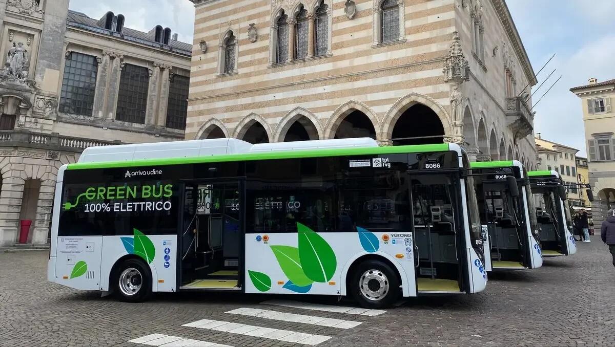 77 nuovi autobus ecologici per il trasporto pubblico locale in Friuli Venezia Giulia - 
