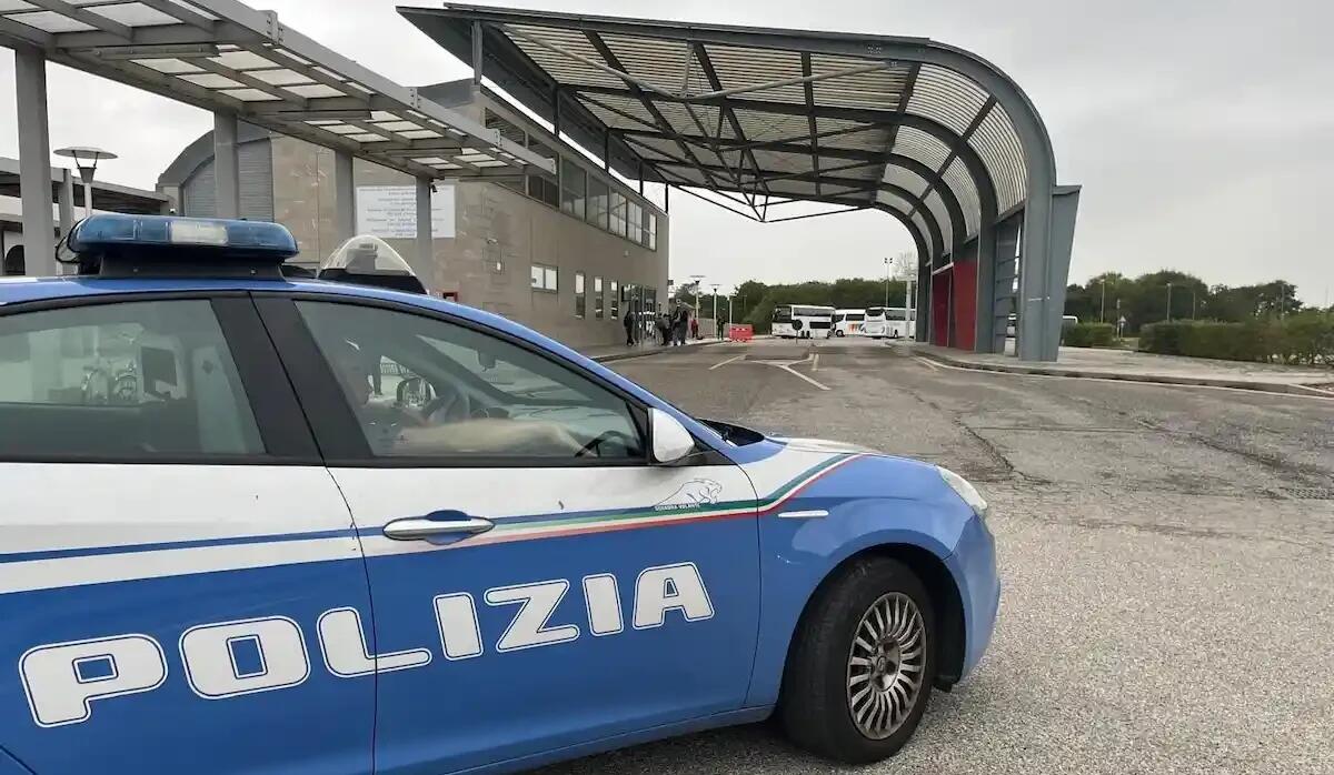 Cividale. Senza patente e assicurazione fugge al posto di blocco: nei guai un indiano - 