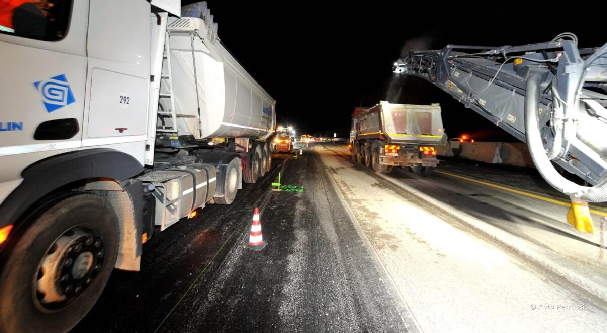 Lavori e ripavimentazione in A28: programma e limitazioni al traffico - 