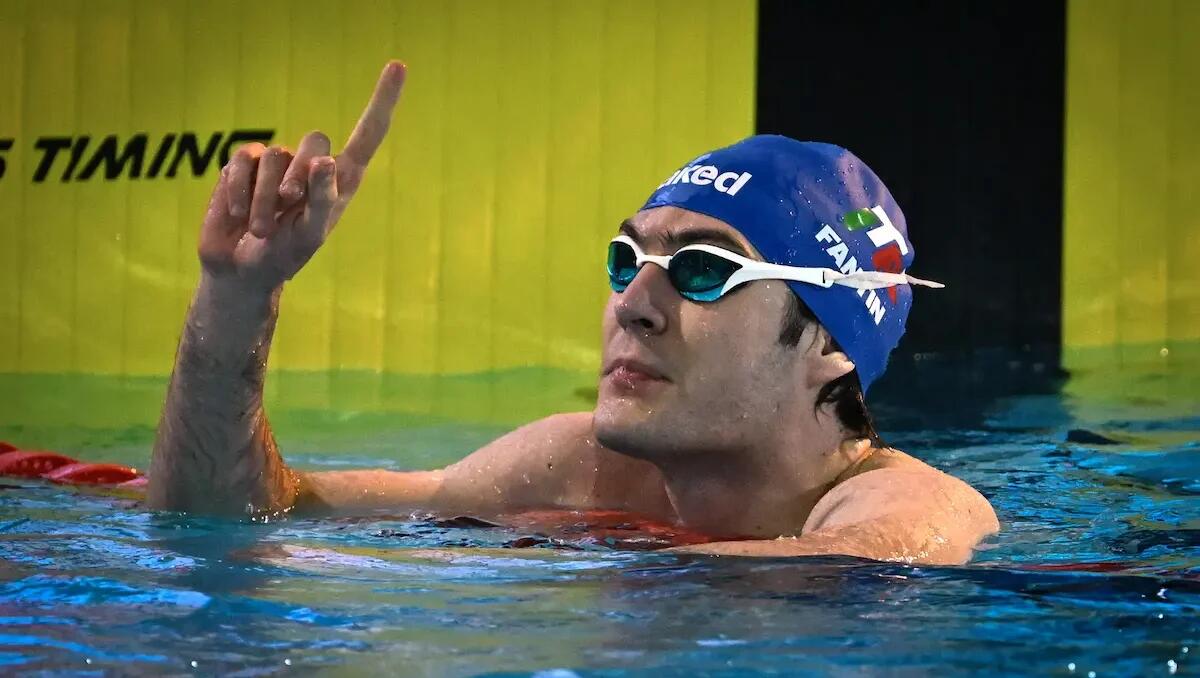 Il delfino di Bibione riscrive la storia! Antonio Fantin Oro nei 100 stile libero s6, mai così bene -