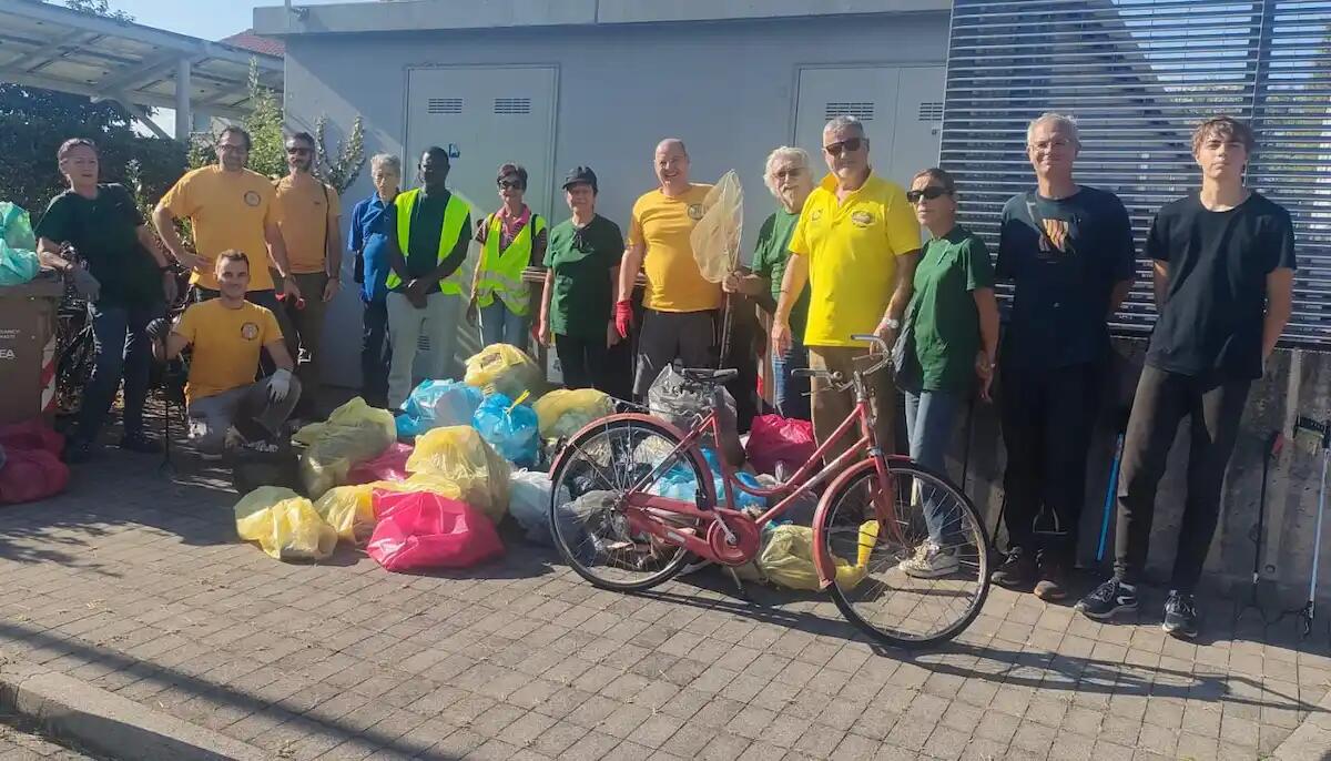 Volontari all'opera: Pordenone più bella grazie al progetto "Puliamo i quartieri" - 