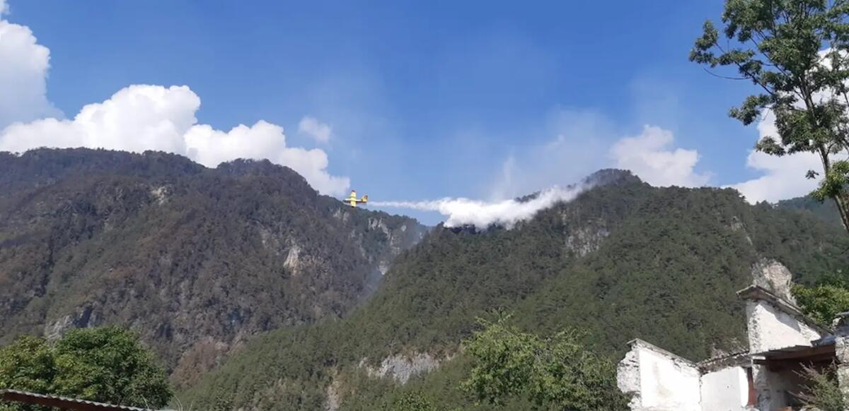 Distrutti 450 ettari di boschi a Moggio Udinese. «Da giovedì rovesci e temporali diffusi» - 