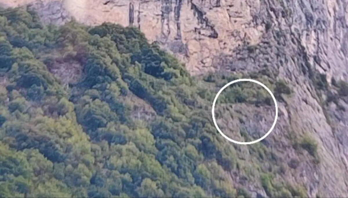 Si lancia in volo con la tuta alare e scompare: basejumper ritrovato dopo ore senza vita - 
