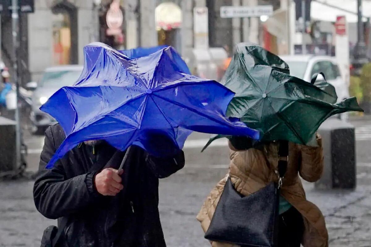 Maltempo in Veneto, prolungata a tutto sabato l'allerta meteo per vento molto forte - 