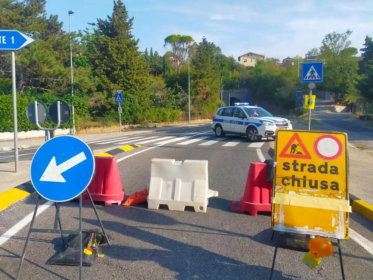 Muggia, la galleria di Montedoro resta chiusa al traffico - 