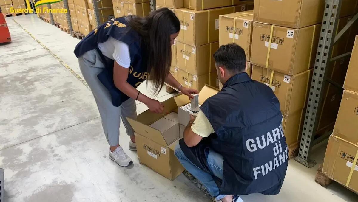 18 milioni di dispositivi medici falsamente etichettati "Made in Italy": prodotti in Asia - 