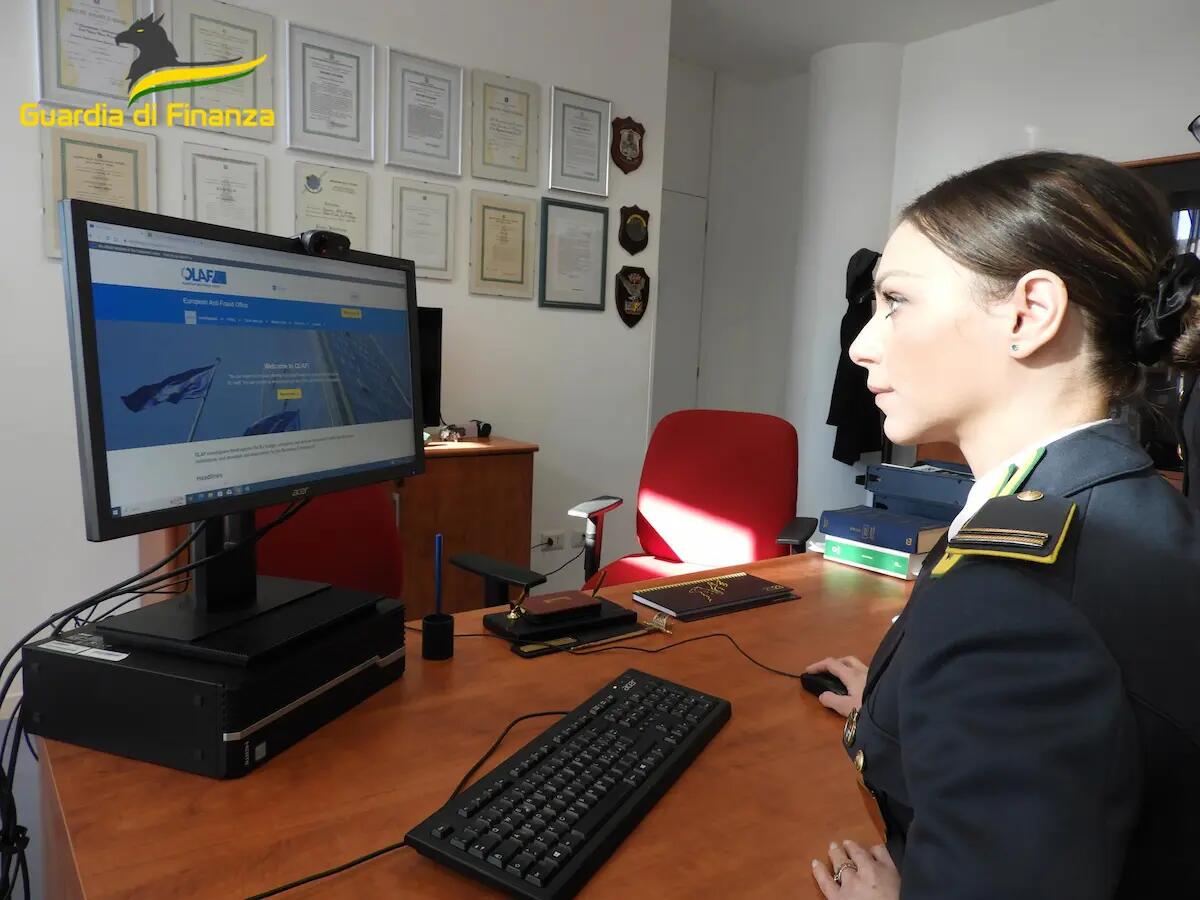 Omette 43mila euro e percepisce il reddito di cittadinanza: denunciata una donna straniera - 