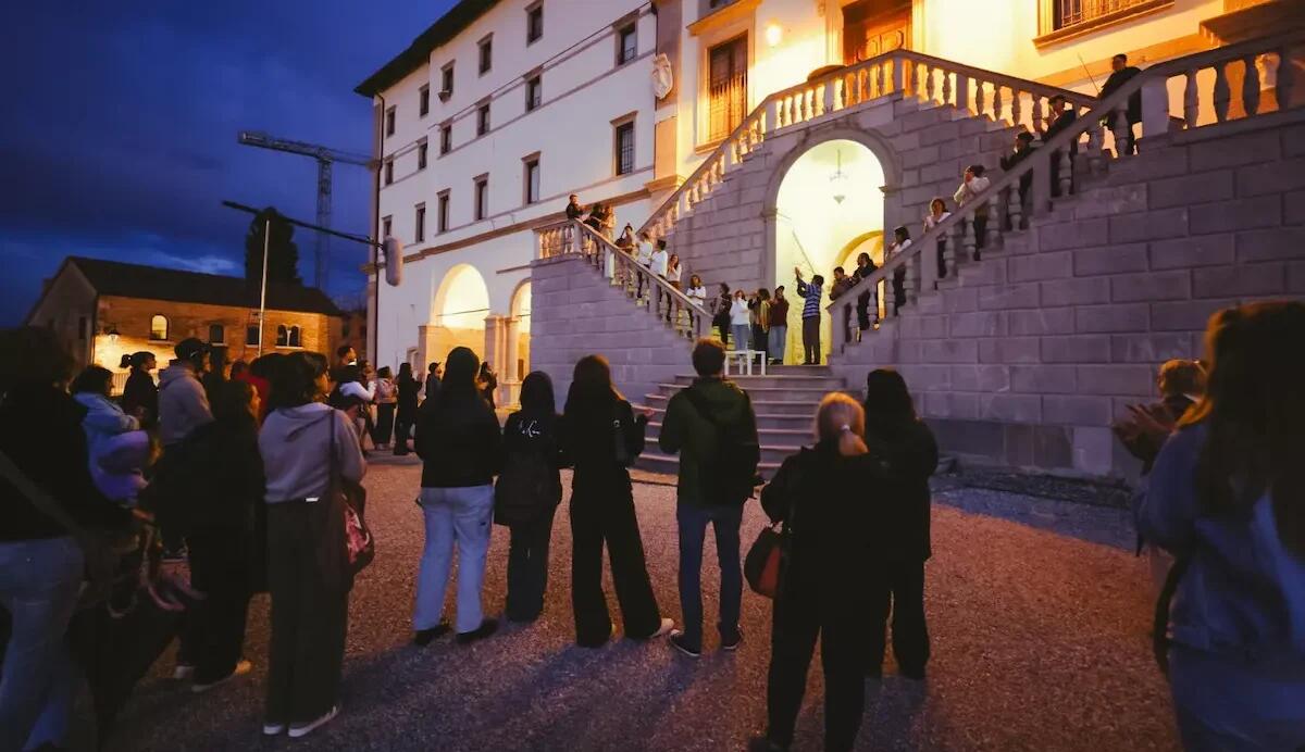 Teatro immersivo a Udine: il successo di "Incroci invisibili" - 