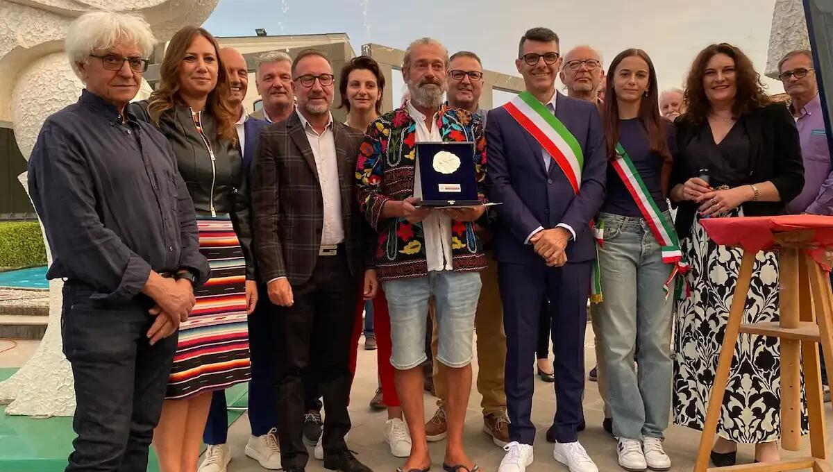Coseano celebra la creatività: Federico Pillan vince il "Premio Arte Coseano 2024" - 