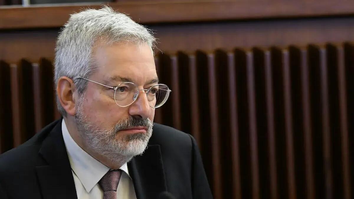 Interrogazione di Honsell sulla chiusura del reparto di senologia a Tolmezzo - 