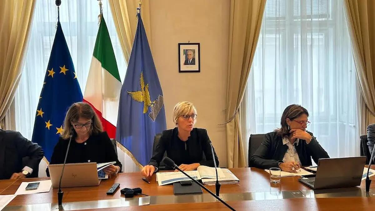 Friuli Venezia Giulia avanza nel Piano di ripresa: 32 milioni per treni elettrici - 