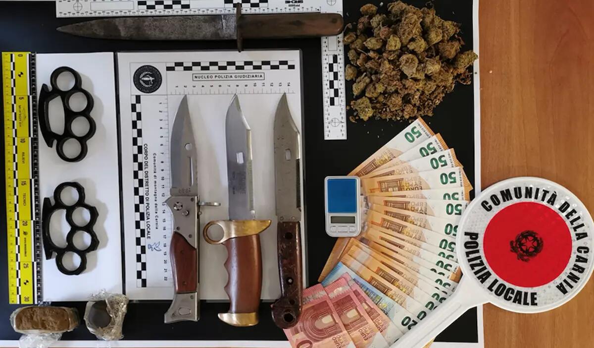 Importante operazione della Polizia Locale in Friuli: sequestrate armi e droga - 