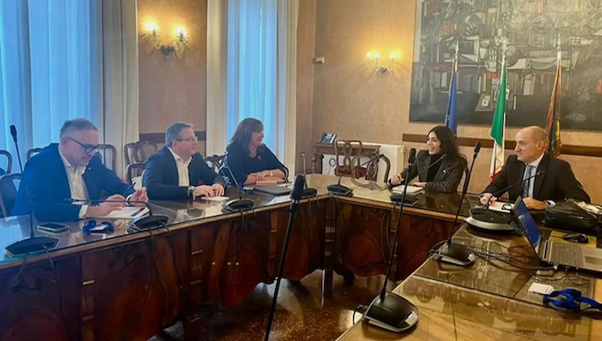 Cgil, Cisl, Uil Veneto: "prossimi mesi cruciali per il Veneto" -