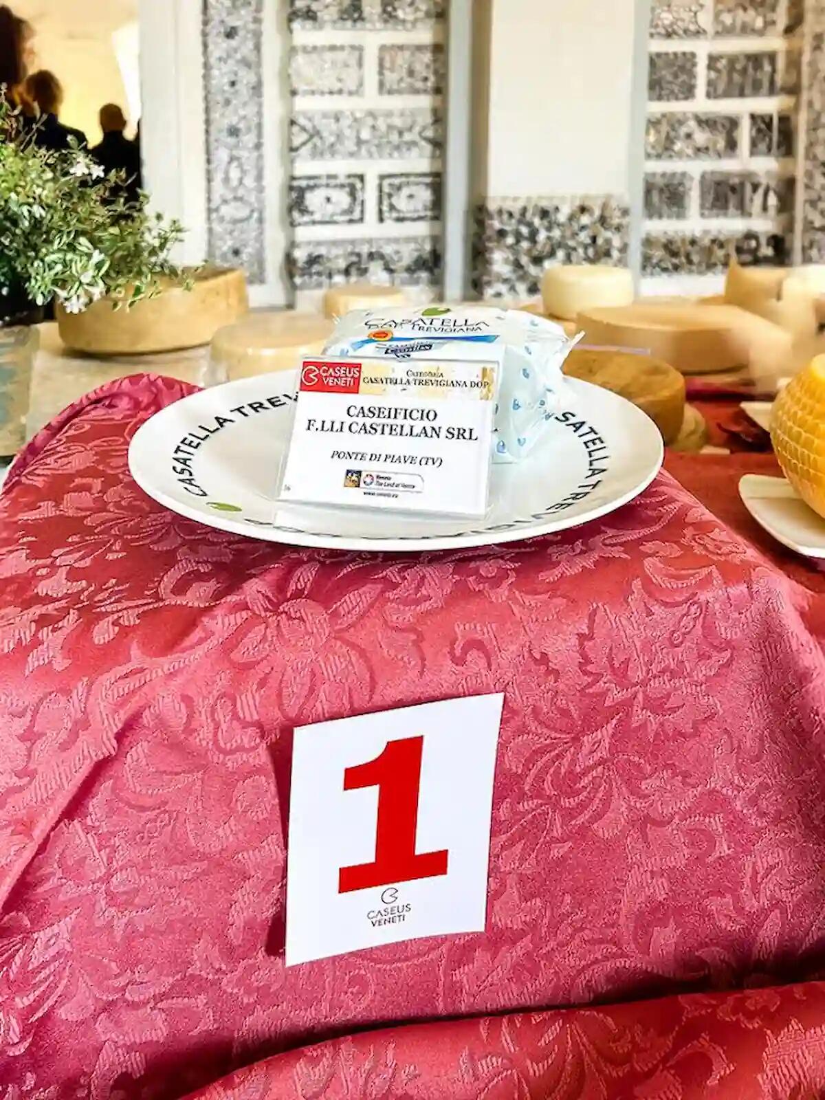 Casatella Trevigiana Dop premiata al Concorso Caseus Veneti a Ponte di Piave - 