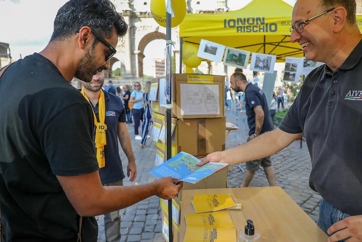 Volontari in piazza a Pozzuolo del Friuli per 'Io non rischio': un evento di sensibilizzazione - 