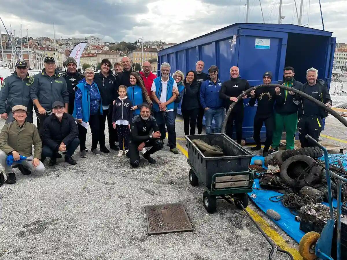 Pulizia dei fondali a Trieste: un'iniziativa per salvaguardare il mare - 