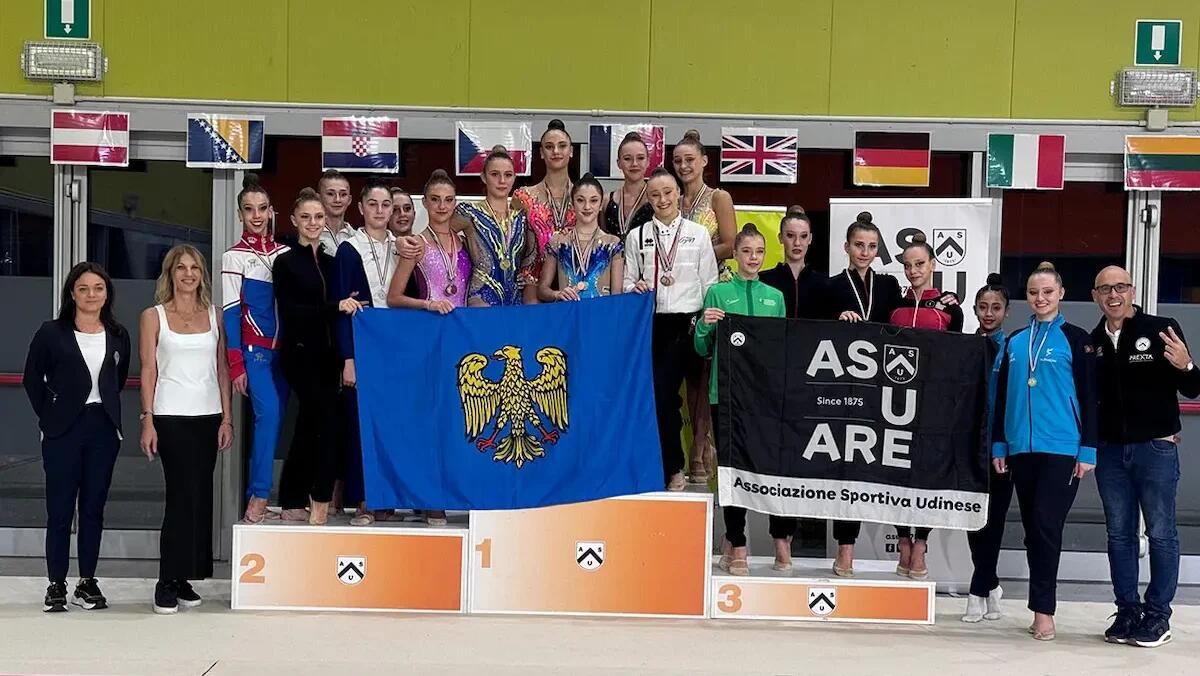 Dragaš e compagne stravincono al Torneo internazionale di ritmica dell'ASU - 