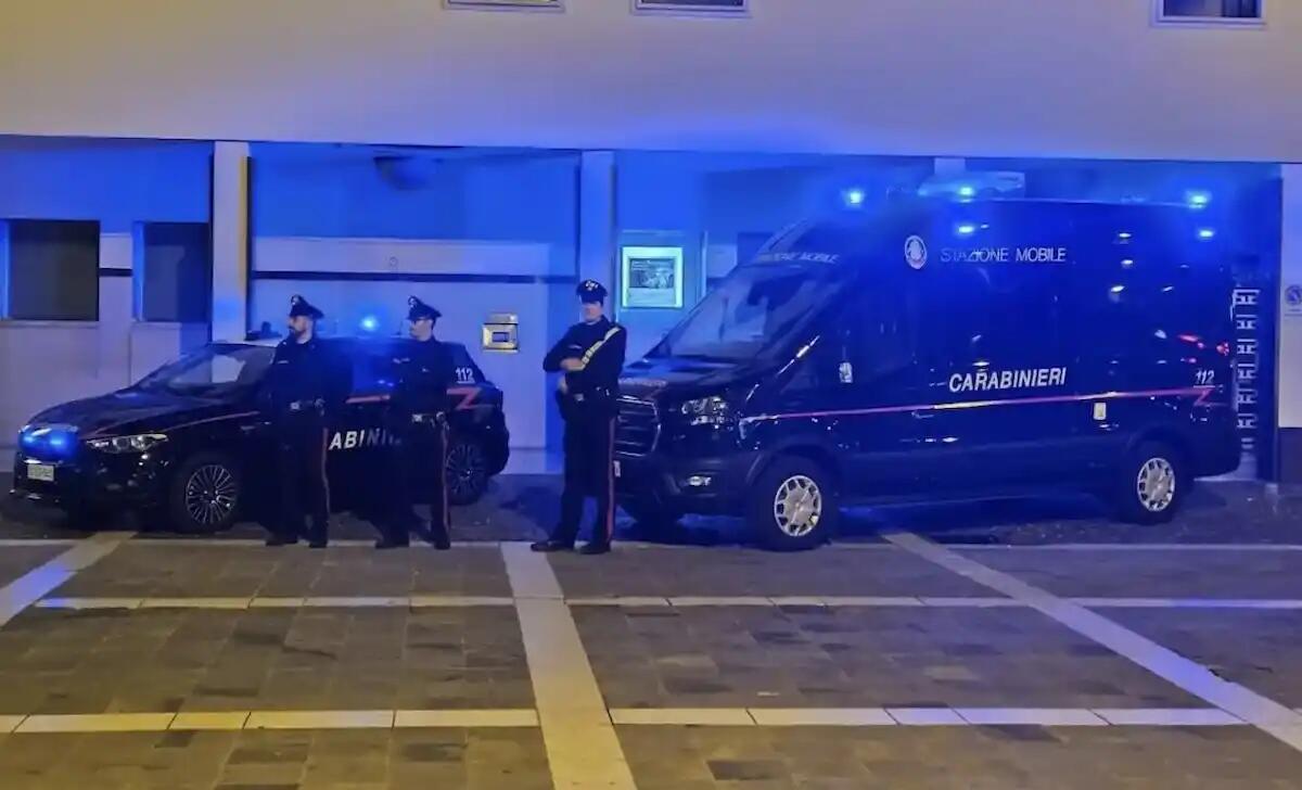 Maxi controlli a Pordenone, 23enne con droga e coltello da cucina di 12 cm nello zaino - 