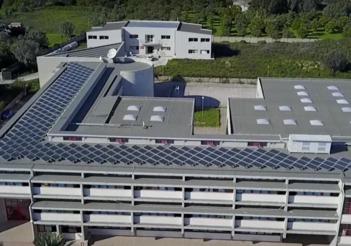 Prof. aggredito a Locri: "Ho solo fatto il mio dovere, ora desidero tornare in classe" - 